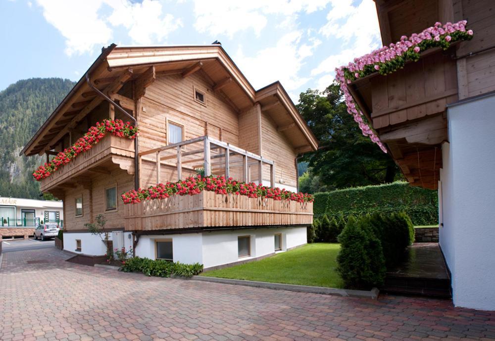 Chalet - Appartements Julitta Mayrhofen Eksteriør billede